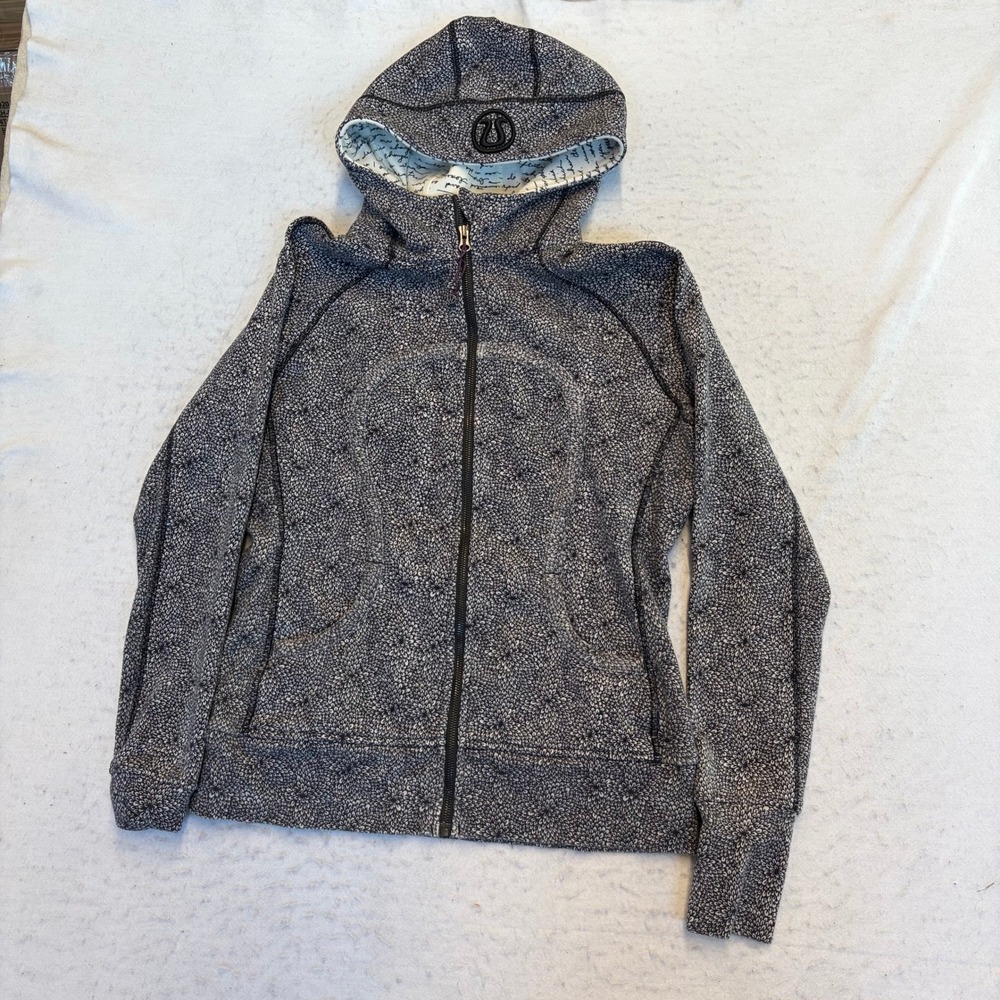 Lululemon Scuba Hoodie Women 12 Black White Floral Full Zip Thumbholes